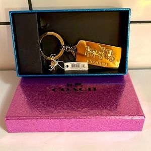 NEW! COACH Horse Carriage Gild Tone Keychain with Box